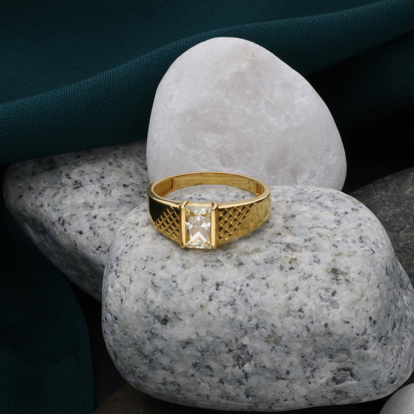 FANCY STONE RING